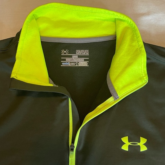 Under Armour 1/4 Zip Pullover - Picture 2 of 8